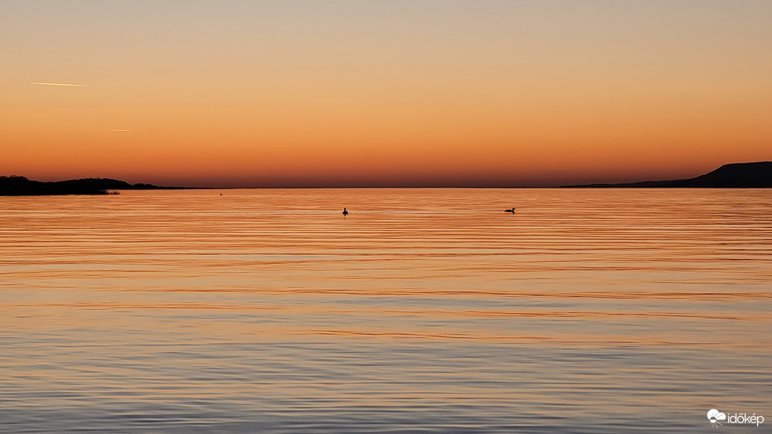 Ma a csíkos pizsamámat húzom...
