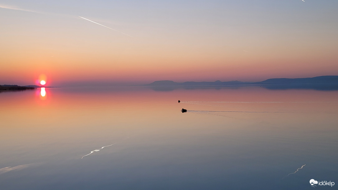 Riadó!!! Chemtrail a vízben! :-)