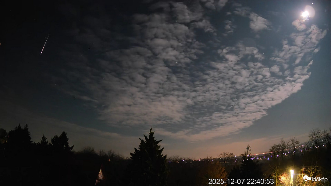 Hold-Jupiter együttállás meteorral 2