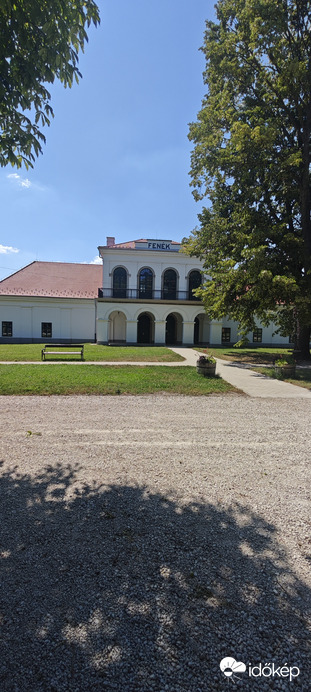 Fenékpuszta