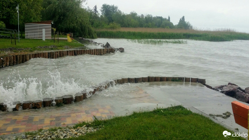 Balatonfűzfő