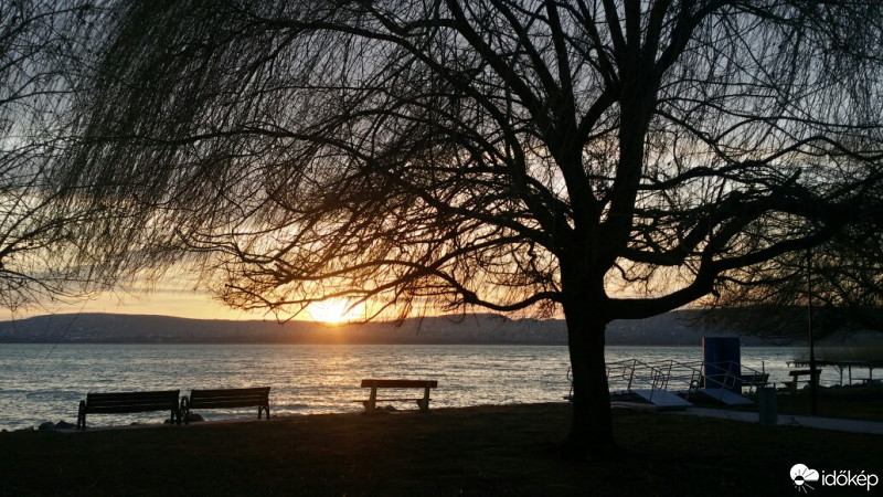 Balatonfűzfő