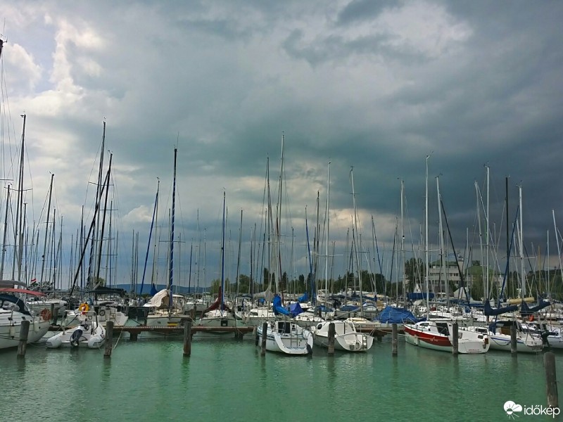 Balatonfűzfő