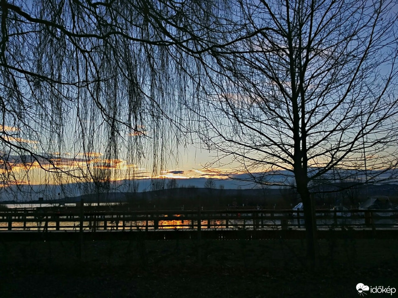 Balatonfűzfő