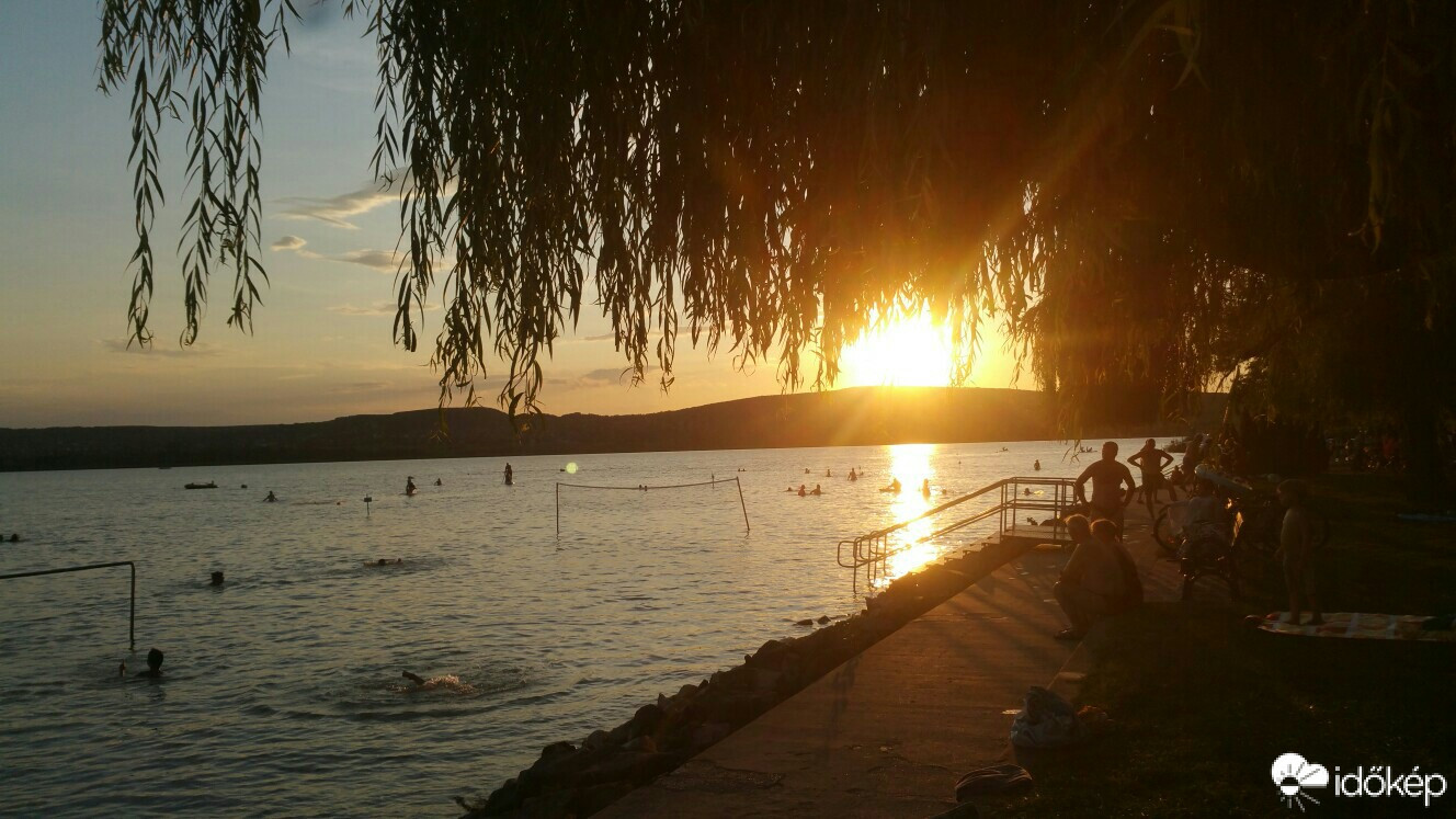 Balatonfűzfő