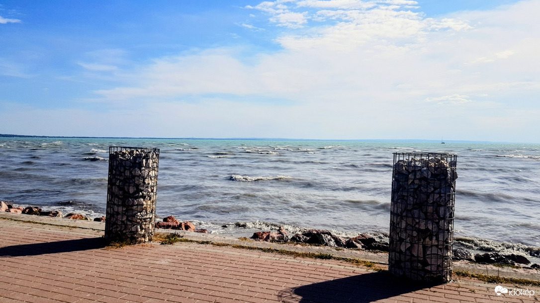 Balatonfűzfő