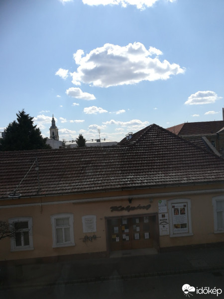 Gyöngyös