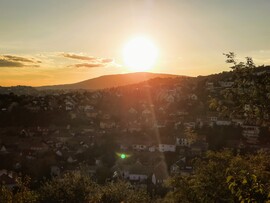 Naptári ősz első naplementéje Pécsről 