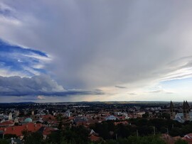 Mai felhővarázs Pécsről 