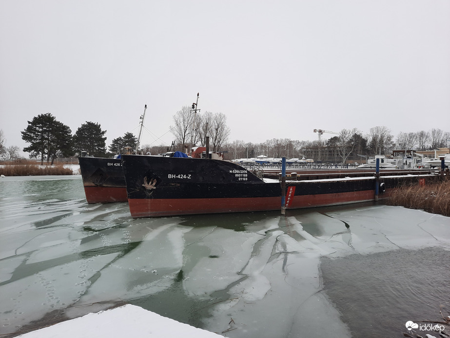 Balatonföldvári jegesedés 