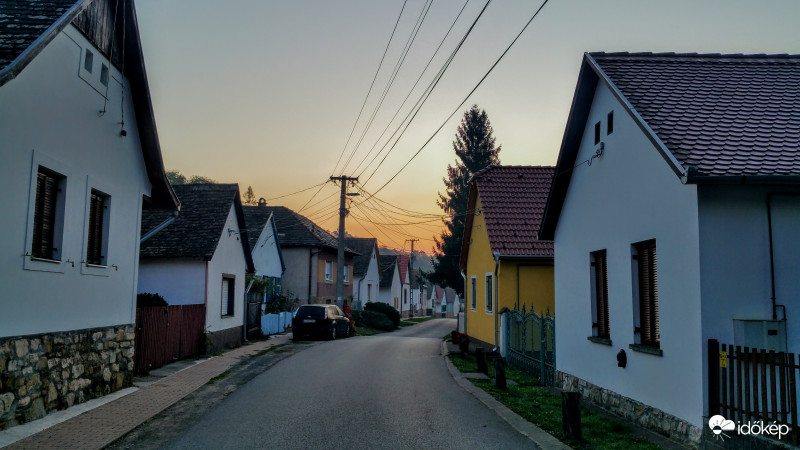 Napfelkelte Óbányáról