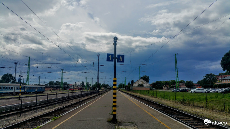 Zivatarfelhő érkezik Pécsre